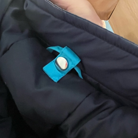 Teal and blue Lands End kids 3-in- 1 winter parka, size 10-12, medium - Picture 10 of 12